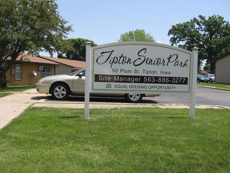 Tipton Senior Park, Inc. Housing Apartments for Rent in Tipton, Iowa.